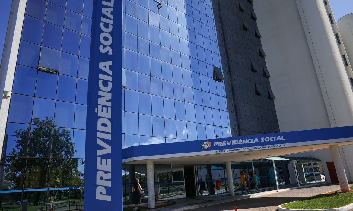 Tempo de análise do INSS diminui em 2026