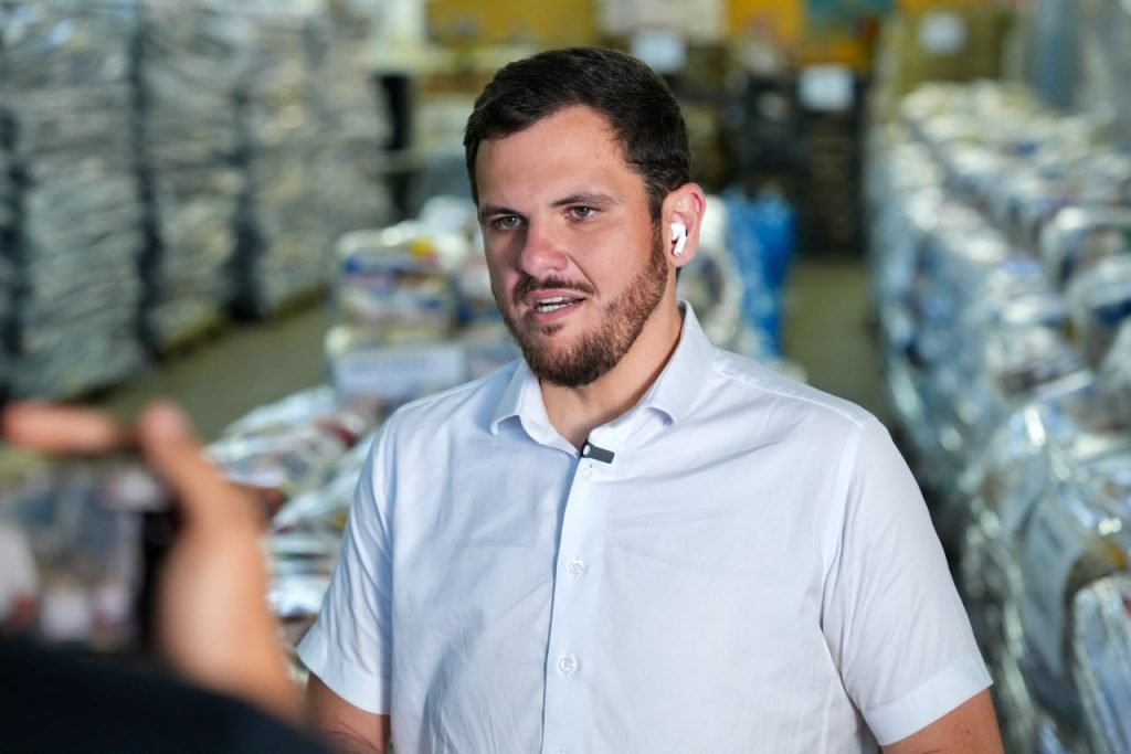 Renato Junior lidera ação humanitária internacional da Prefeitura de Manaus