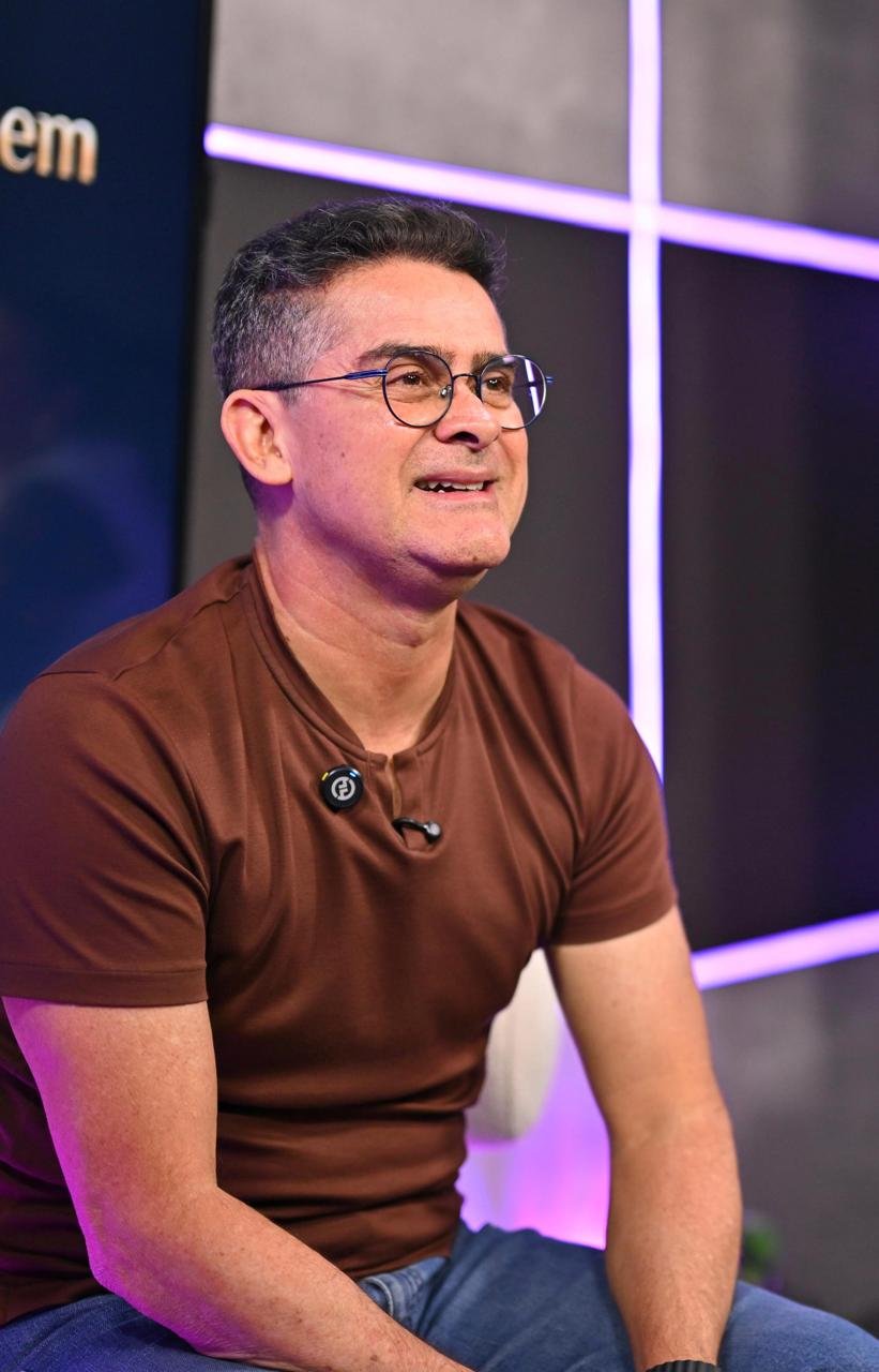 David Almeida defende concurso para carreira médica