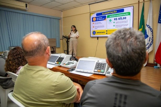 TRE-AM treina 42.860 profissionais para 2026