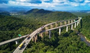 BNDES pode ajudar a ampliar capital privado para infraestrutura, diz CNI