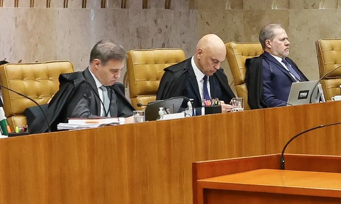 Mendonça apresenta versão sobre disputa com Moraes no STF
