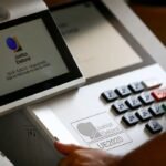 Celular é proibido na cabine de votação nas Eleições 2026