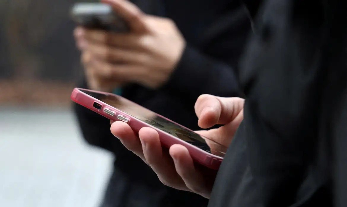 Acesso ao e-Título entra em debate sobre internet eleitoral