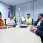 Auxílios do Mais Médicos somam R$ 3.116 por profissional
