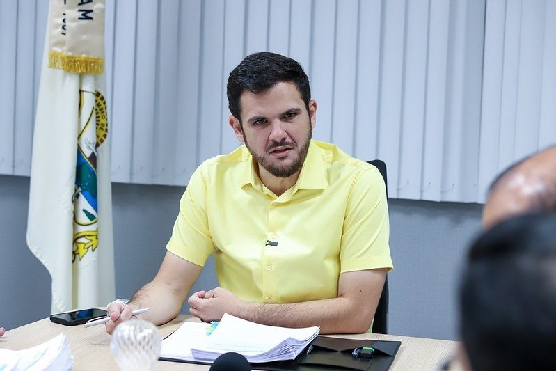 Arone Bentes defende autonomia dos diretores com recursos do Proesc