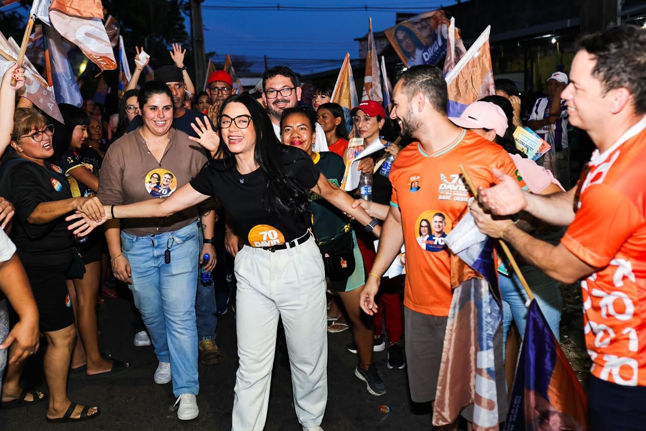 Shádia cita contratação de servidores na saúde de Manaus